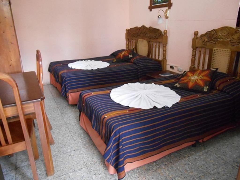 باناخاتشيل Hotel El Chaparral الغرفة الصورة
